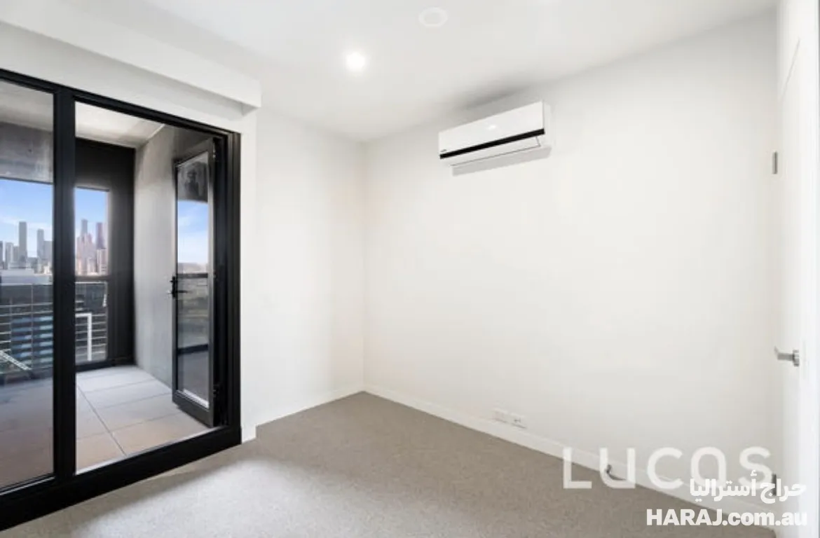 شقة للتنازل 🏠✨ 📍 Docklands – Marina Tower